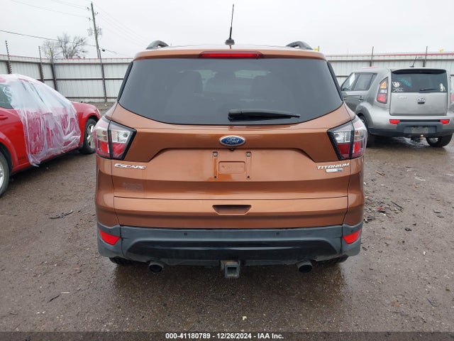 1FMCU9J99HUB75687 Ford Escape Titanium