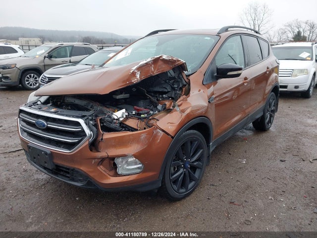 1FMCU9J99HUB75687 Ford Escape Titanium