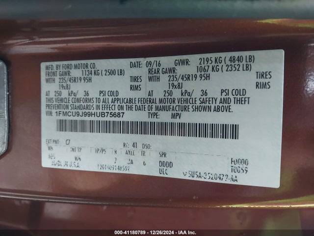 1FMCU9J99HUB75687 Ford Escape Titanium