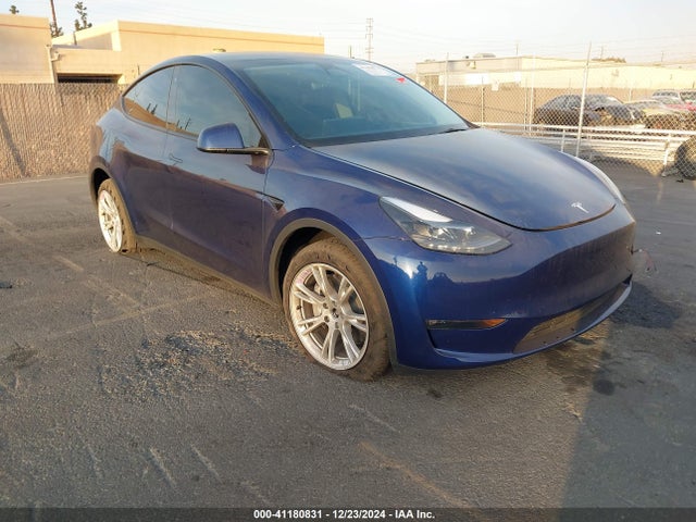 2023 TESLA MODEL Y 7SAYGDEE3PA116752 Photo 0
