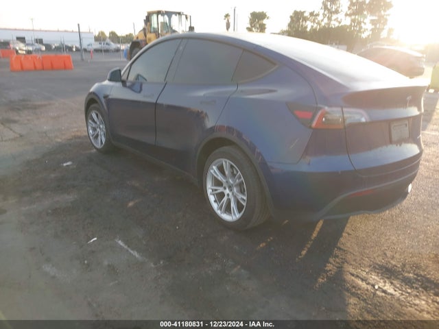 2023 TESLA MODEL Y 7SAYGDEE3PA116752 Photo 2