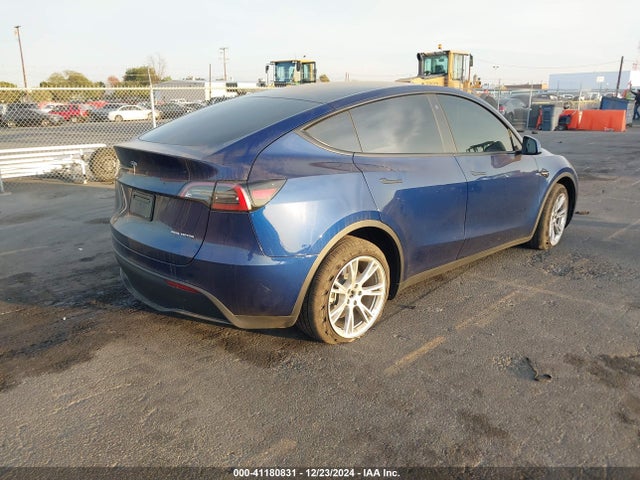 2023 TESLA MODEL Y 7SAYGDEE3PA116752 Photo 3
