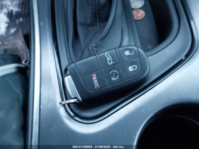 2C3CDZAG7FH856213 Dodge Challenger Sxt