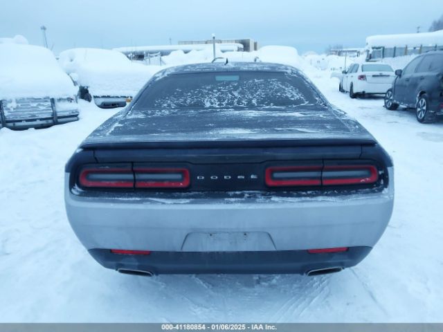 2C3CDZAG7FH856213 Dodge Challenger Sxt
