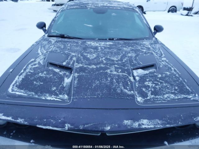 2C3CDZAG7FH856213 Dodge Challenger Sxt