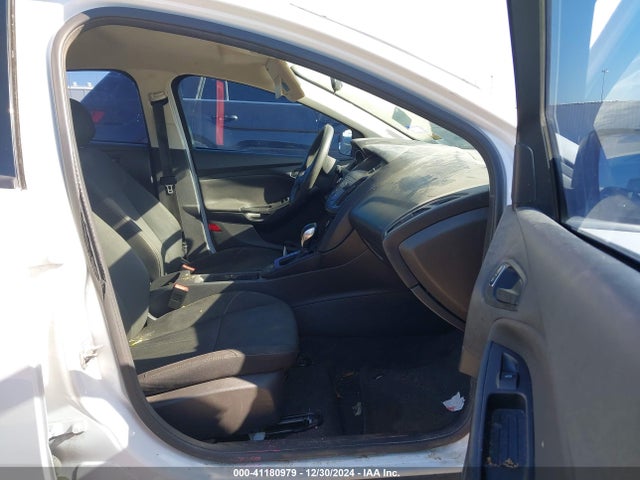 1FADP3E25JL240224 Ford FOCUS S