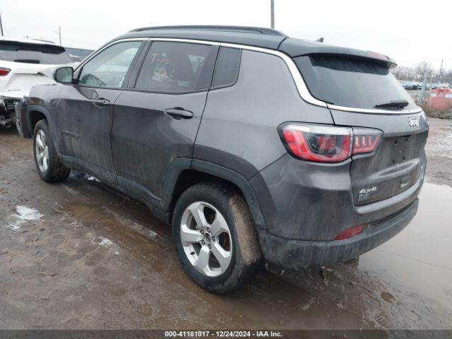 3C4NJDBB4JT161349 Jeep Compass Latitude 4x4