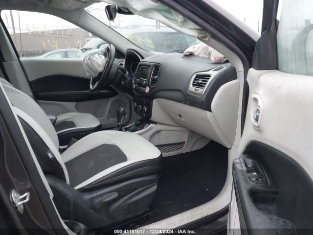 3C4NJDBB4JT161349 Jeep Compass Latitude 4x4