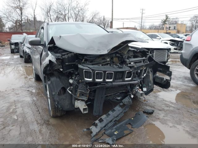 3C4NJDBB4JT161349 Jeep Compass Latitude 4x4