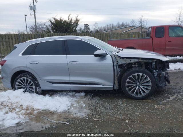 WA1VABGE5KB021153 Audi E-tron Premium Plus