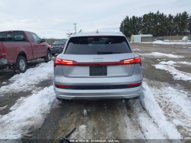 WA1VABGE5KB021153 Audi E-tron Premium Plus