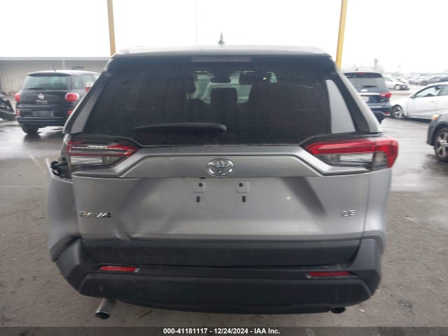 Toyota RAV4 LE 2022 2T3H1RFVXNC180678 Image 17