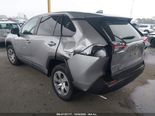 Toyota RAV4 LE 2022 2T3H1RFVXNC180678 Image 3