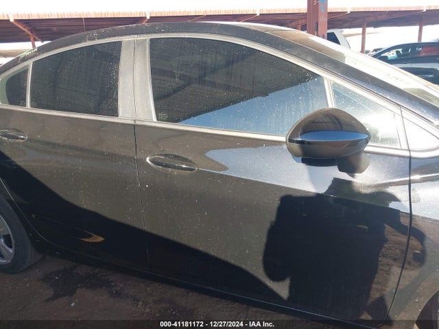 Chevrolet Cruze Ls Auto 2018 1G1BC5SM8J7242999 Image 14