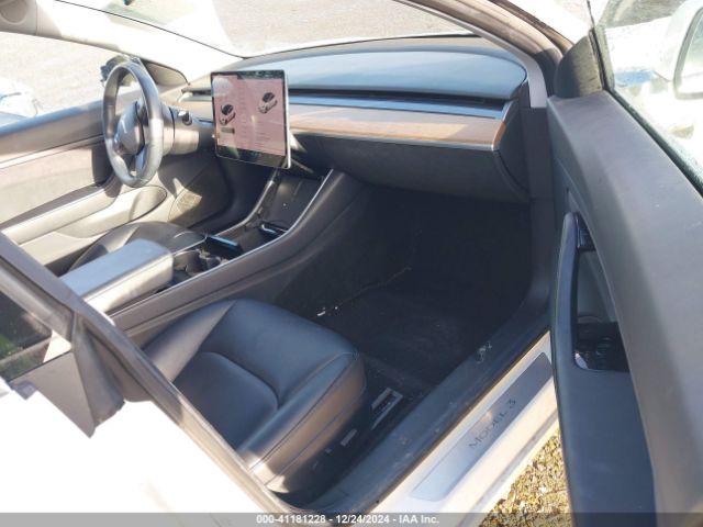 5YJ3E1EA4JF051011 Tesla Model 3 Long Range/mid Range