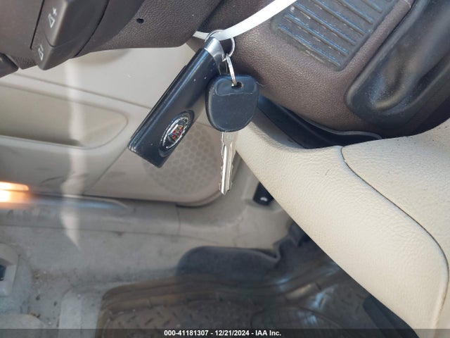 2009 CADILLAC DTS 1G6KD57YX9U134187 Photo 10