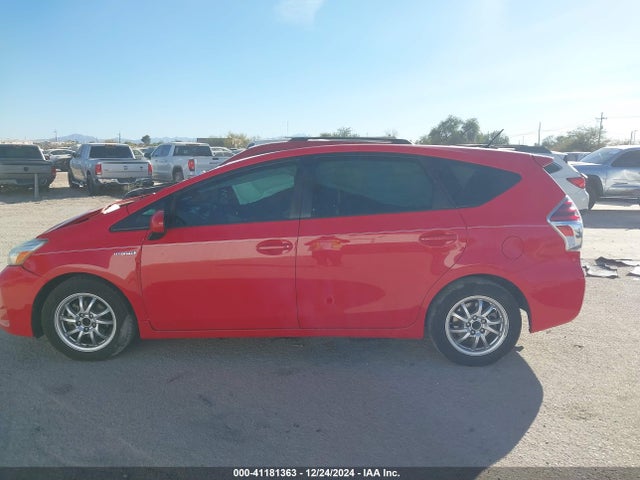 Toyota Prius V Two 2015 JTDZN3EU0FJ037056 Image 14
