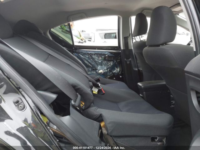 JTDKDTB3XG1119989 Toyota Prius C Two