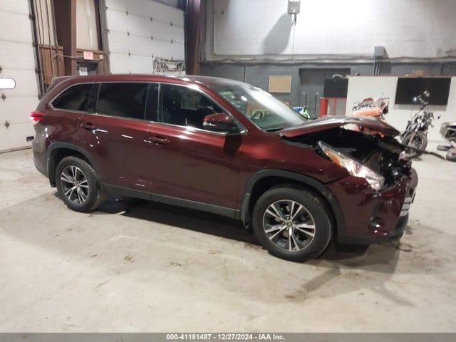 Toyota Highlander Le 2019 5TDBZRFH0KS989286 Image 1