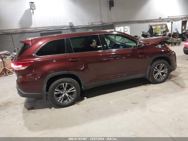 Toyota Highlander Le 2019 5TDBZRFH0KS989286 Image 4