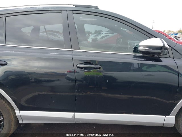 Toyota RAV4 SE 2016 JTMNFREV3GJ072022 Image 13