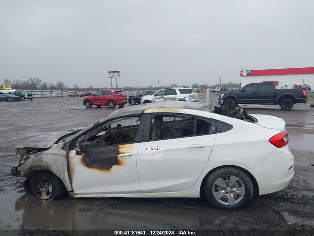 Chevrolet Cruze Ls Auto 2018 1G1BC5SM5J7140575 Image 13
