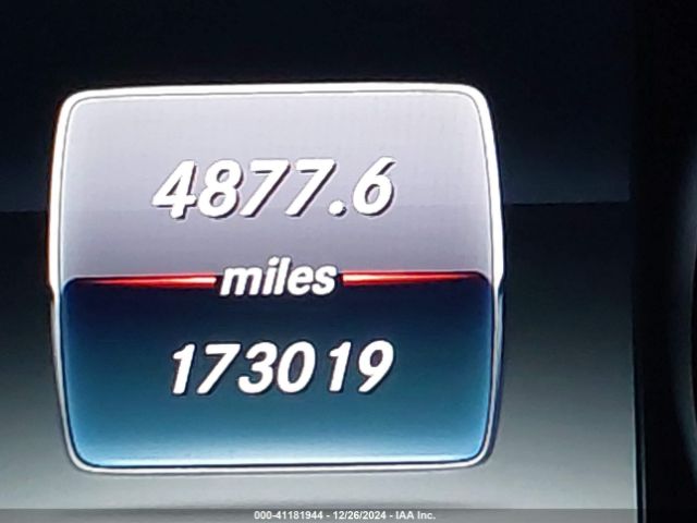 55SWF4JB7FU080812 Mercedes-Benz C 300 Luxury/sport