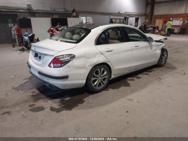 55SWF4JB7FU080812 Mercedes-Benz C 300 Luxury/sport