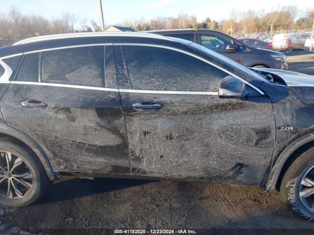 SJKCH5CR3JA048520 Infiniti Qx30 Luxury