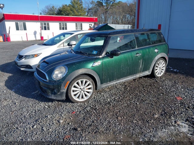 2011 MINI COOPER S CLUBMAN WMWZG3C59BTY30213 Photo 1