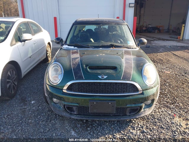 2011 MINI COOPER S CLUBMAN WMWZG3C59BTY30213 Photo 5