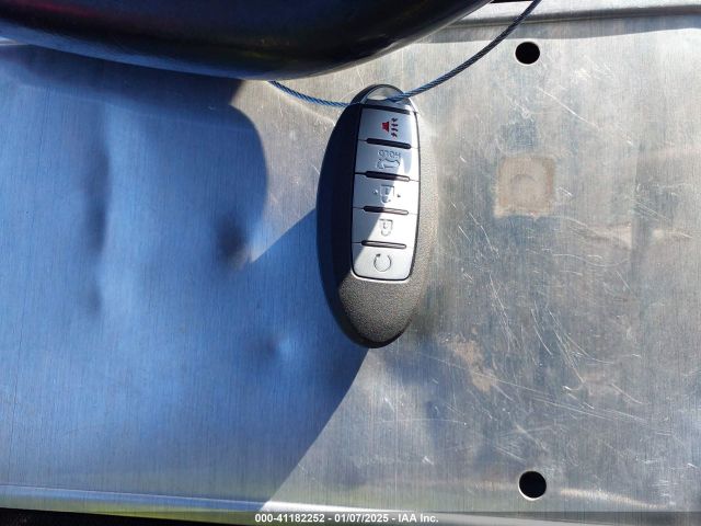 5N1AT2MT0JC742051 Nissan ROGUE SV