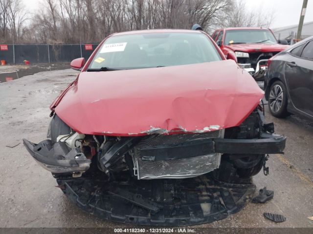 5NPD84LF3JH301559 Hyundai ELANTRA SEL