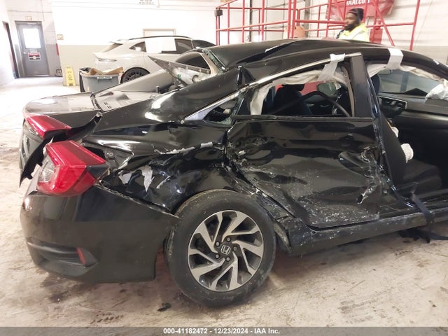Honda CIVIC EX 2017 2HGFC2F7XHH559677 Image 19
