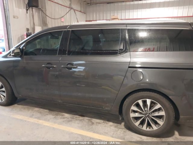 KNDMC5C19F6037578 KIA Sedona Sx