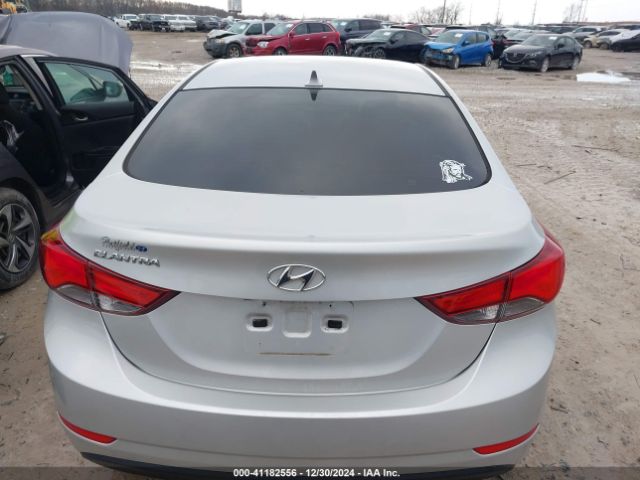 5NPDH4AE3FH551045 Hyundai ELANTRA SE