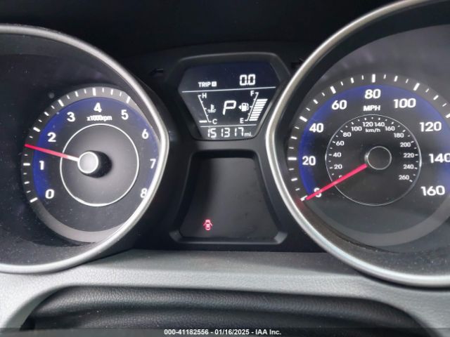 5NPDH4AE3FH551045 Hyundai ELANTRA SE