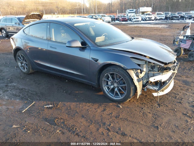 2022 TESLA MODEL 3 5YJ3E1EB9NF176410 Photo 0