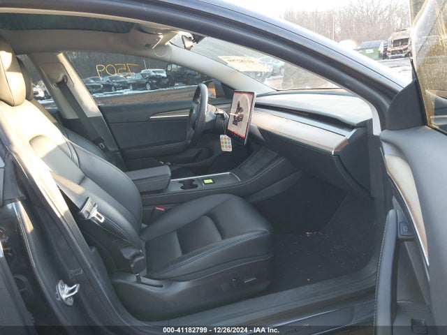 2022 TESLA MODEL 3 5YJ3E1EB9NF176410 Photo 4