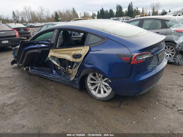 2022 TESLA MODEL 3 5YJ3E1EA8NF144538 Photo 2