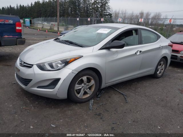 5NPDH4AE4FH556237 Hyundai ELANTRA SE