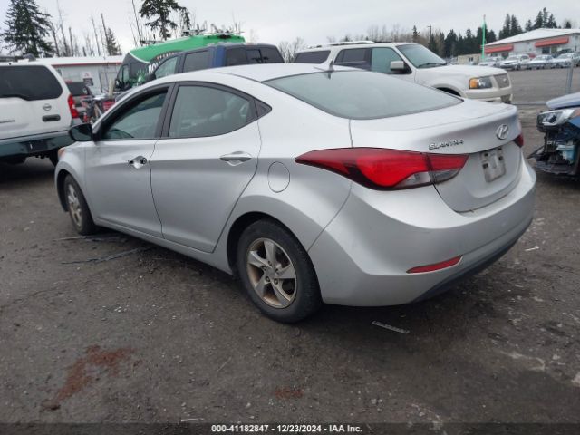 5NPDH4AE4FH556237 Hyundai ELANTRA SE