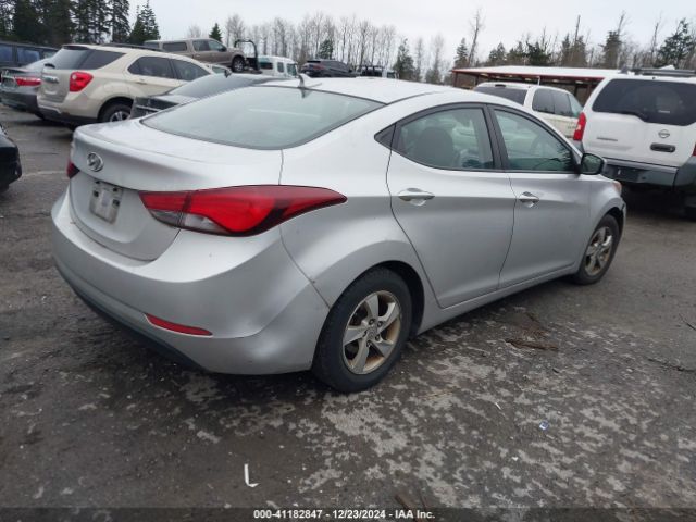 5NPDH4AE4FH556237 Hyundai ELANTRA SE