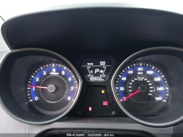 5NPDH4AE4FH556237 Hyundai ELANTRA SE