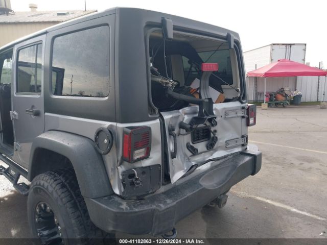1C4BJWDG4FL557193 Jeep Wrangler Unlimited Sport