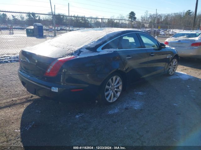 2011 JAGUAR XJ SAJWA1GE7BMV03312 Photo 3
