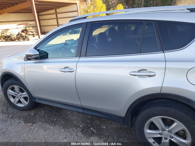 Toyota Rav4 Xle 2014 2T3WFREVXEW083473 Image 14