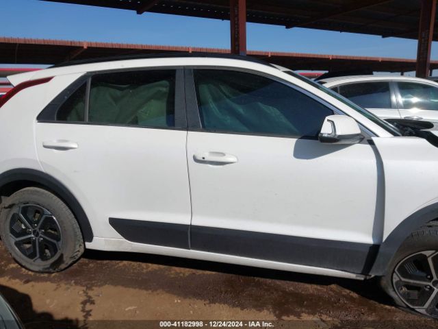 KNDCR3LE8R5155763 KIA NIRO EX