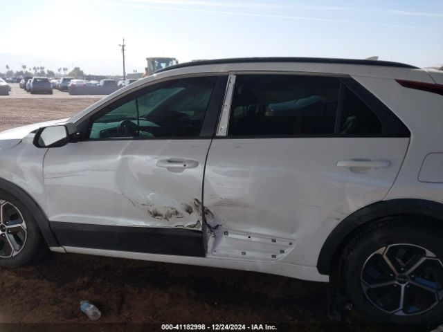 KNDCR3LE8R5155763 KIA NIRO EX