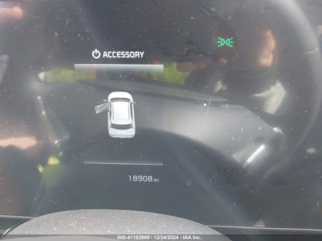 KNDCR3LE8R5155763 KIA NIRO EX